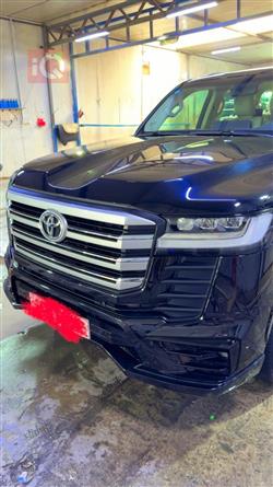 تۆیۆتا لاند کروزەر